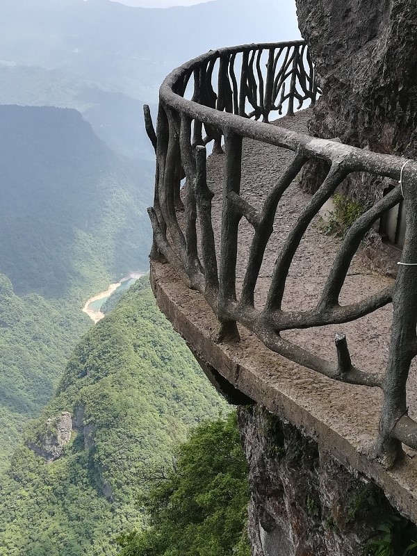 张家界有哪些比较有名的景点，张家界旅游经典线路，张家界怎么玩，张家界天门山游玩攻略